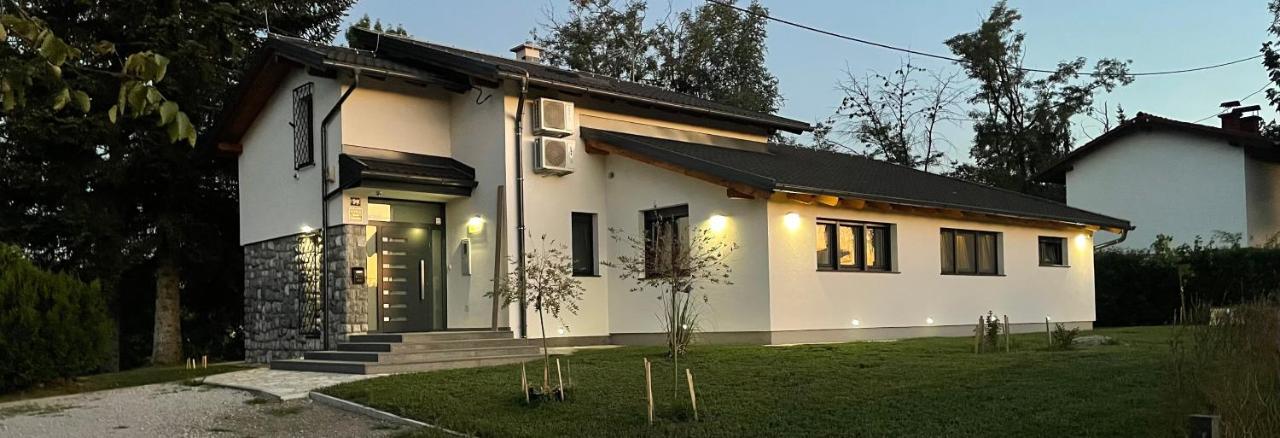 Pampas apartments Duga Resa Bagian luar foto